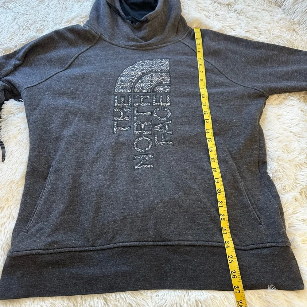 The North Face Women’s Gray Hoodie Pullover Size: XL - Picture 3 of 7